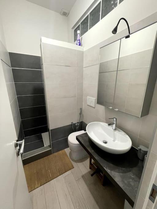 Domus Art Suites Merulana Roma Esterno foto