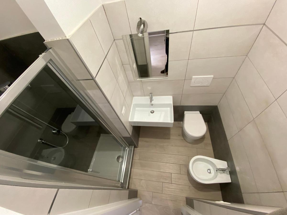 Domus Art Suites Merulana Roma Esterno foto